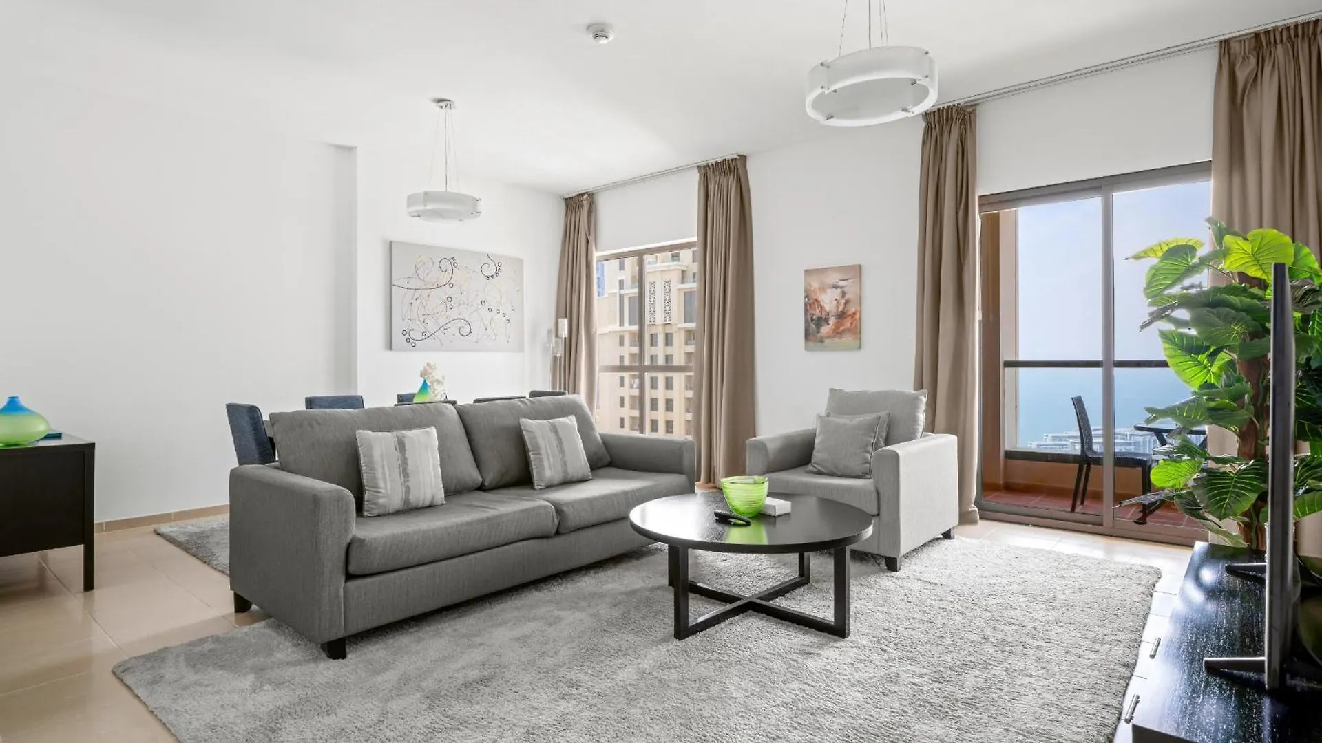 Breathtaking Sea View Apartment 두바이